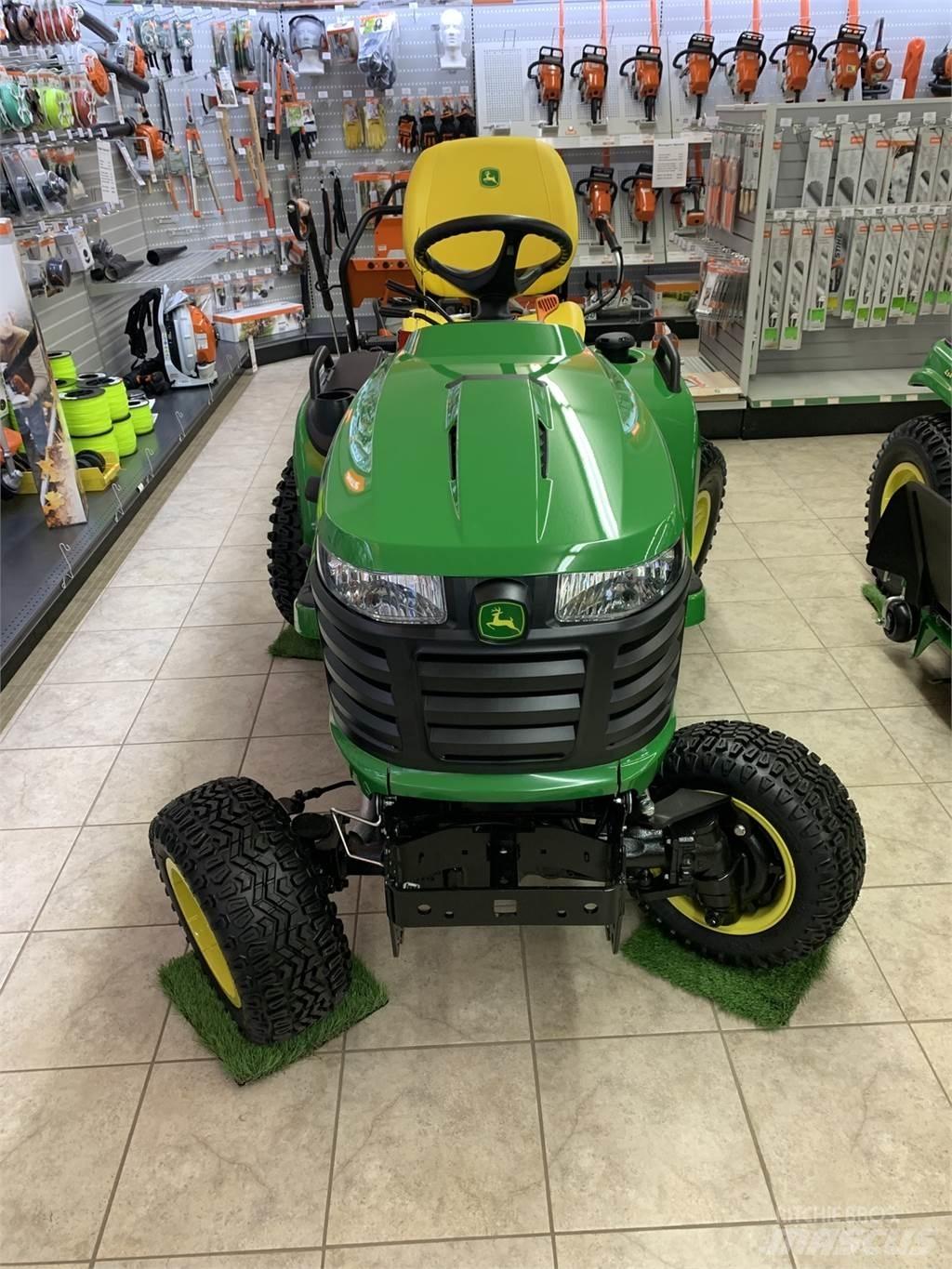 John Deere X739 Компактни трактори