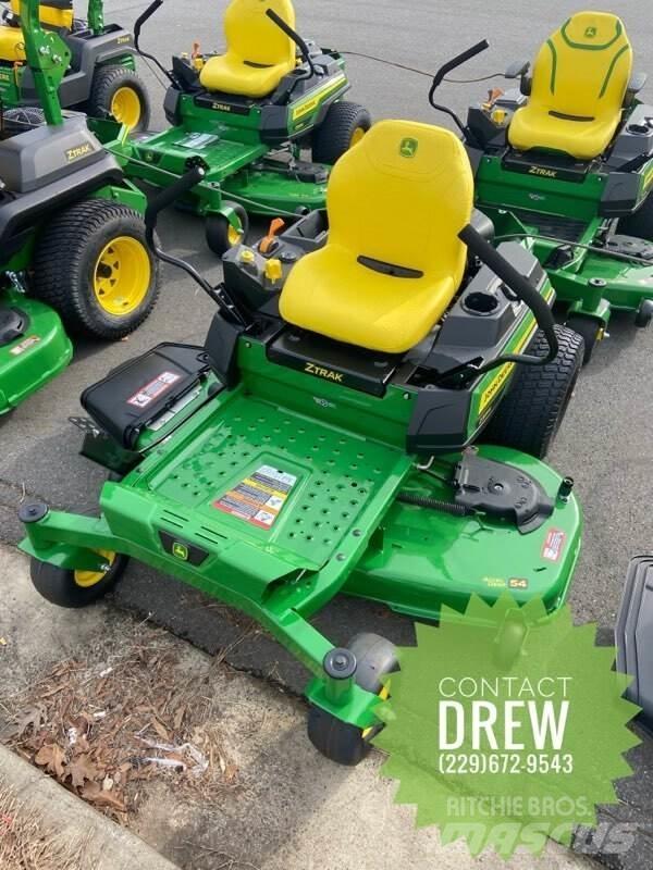John Deere Z325E Косачки без радиус на завъртане