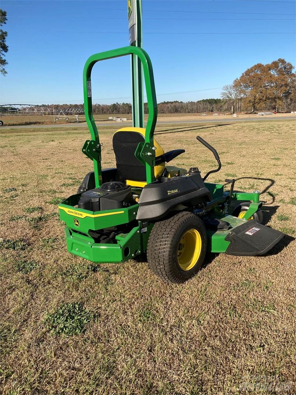 John Deere Z720E Косачки без радиус на завъртане
