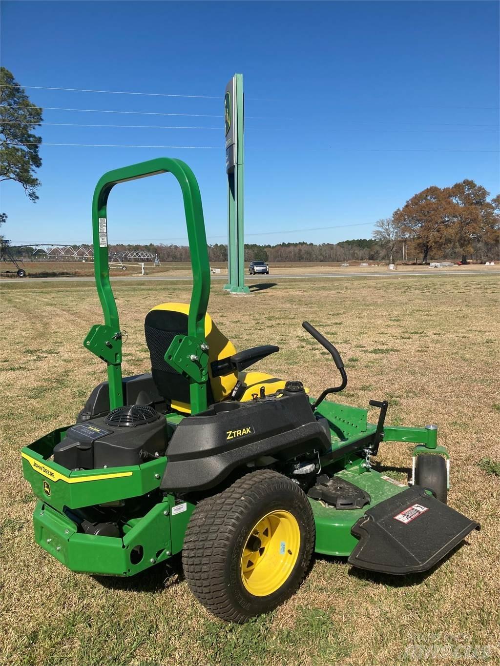 John Deere Z720E Косачки без радиус на завъртане