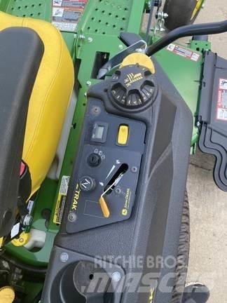 John Deere Z720E Косачки без радиус на завъртане