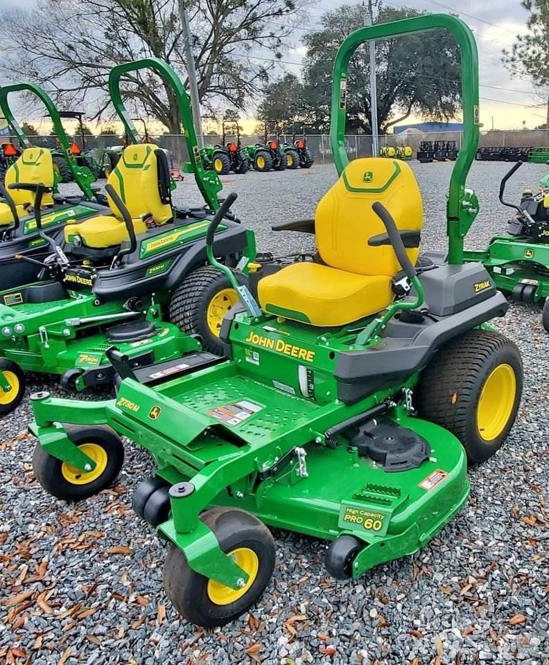 John Deere Z730M Косачки без радиус на завъртане