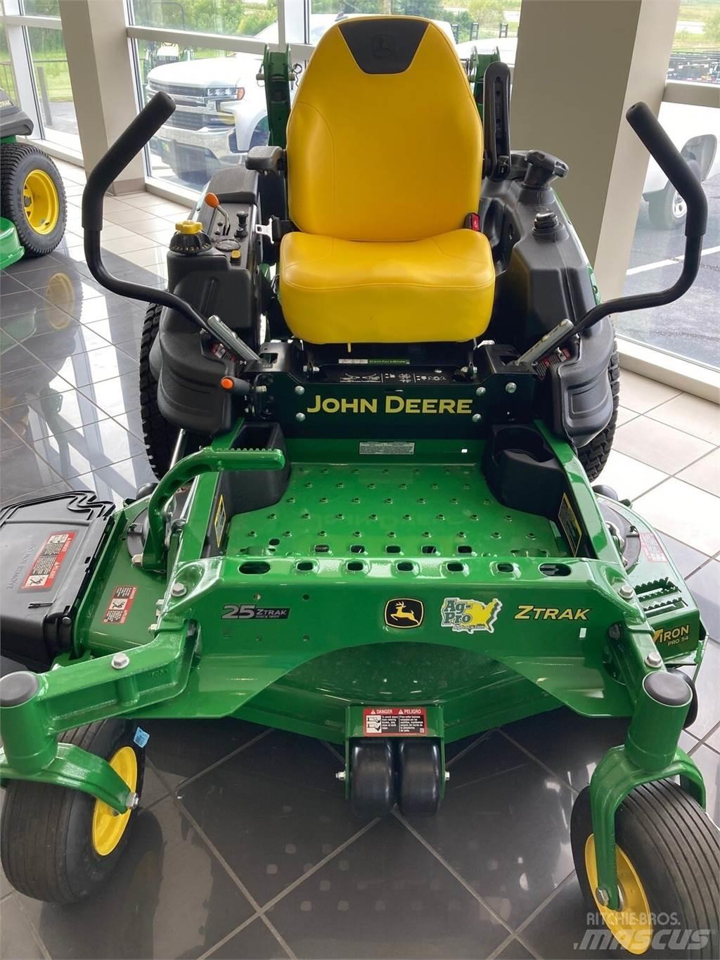 John Deere Z920M Косачки без радиус на завъртане