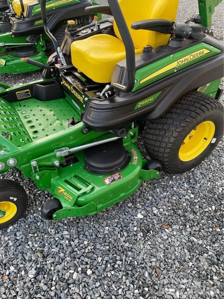 John Deere Z920M Косачки без радиус на завъртане