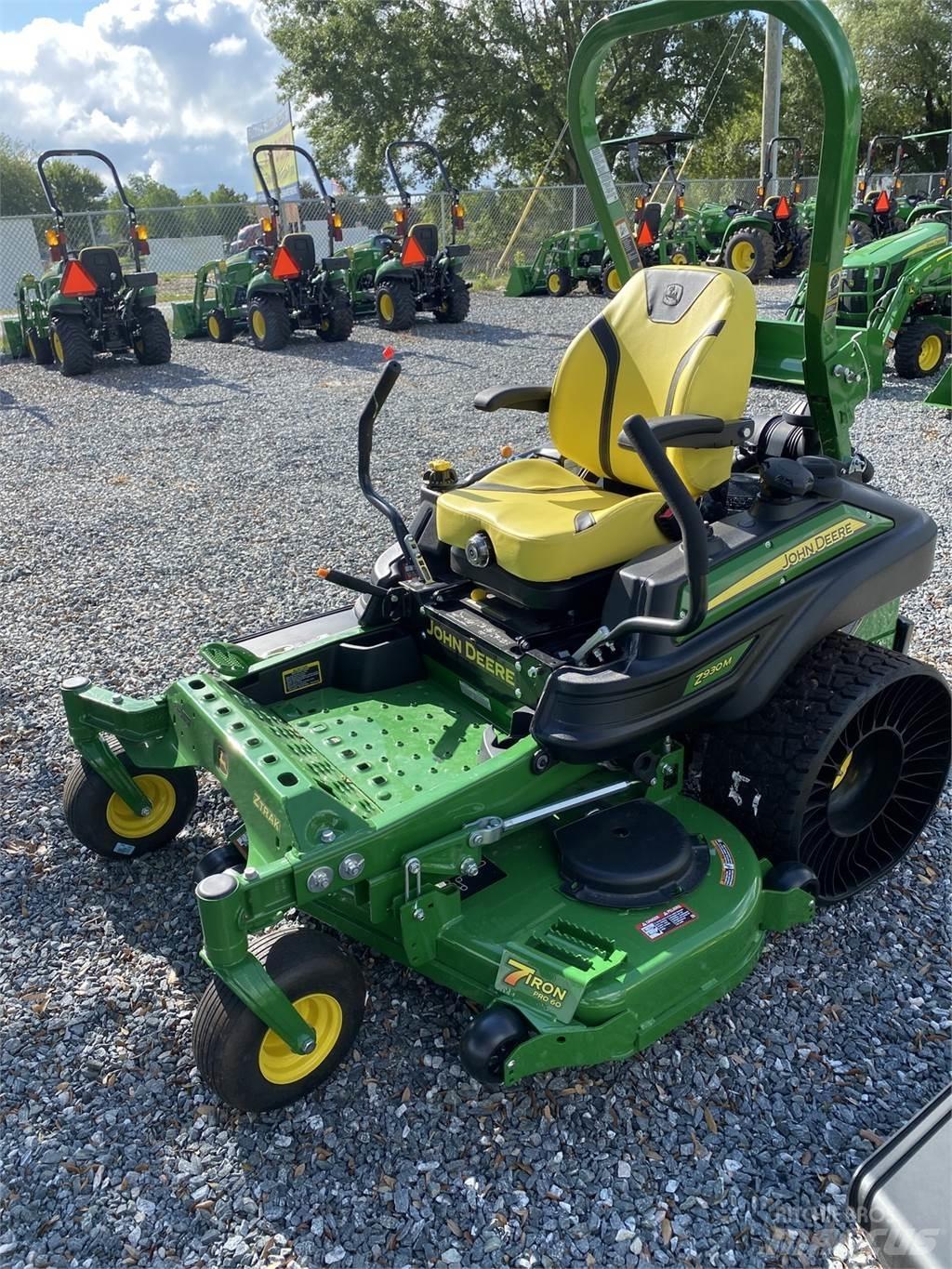 John Deere Z930M Косачки без радиус на завъртане