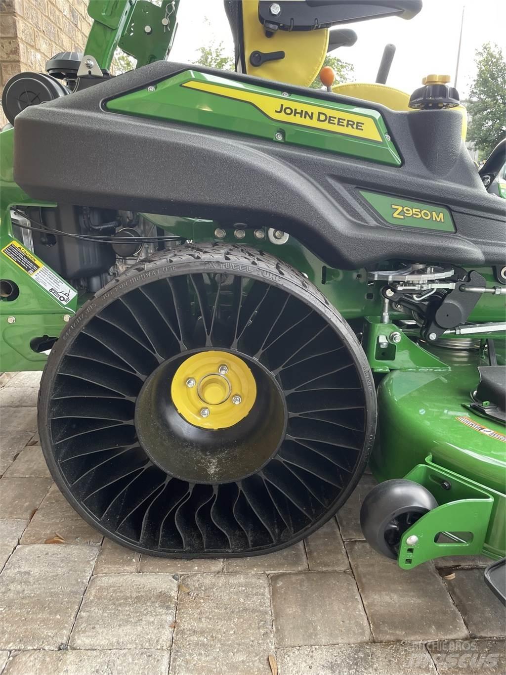 John Deere Z950M Косачки без радиус на завъртане
