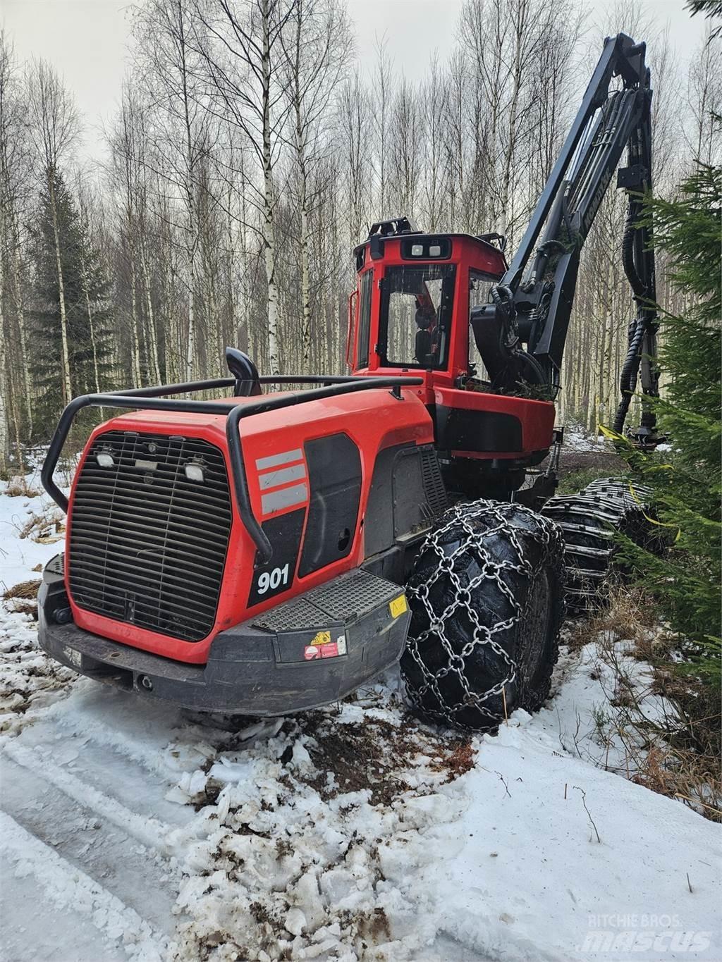 Komatsu 901 Харвестери