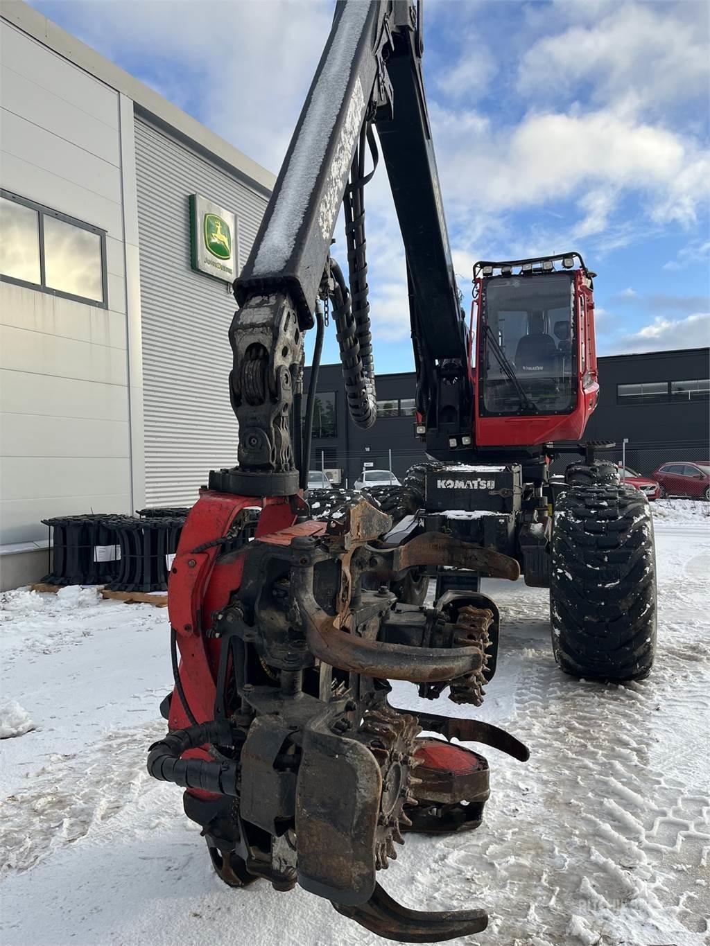 Komatsu 951 Харвестери