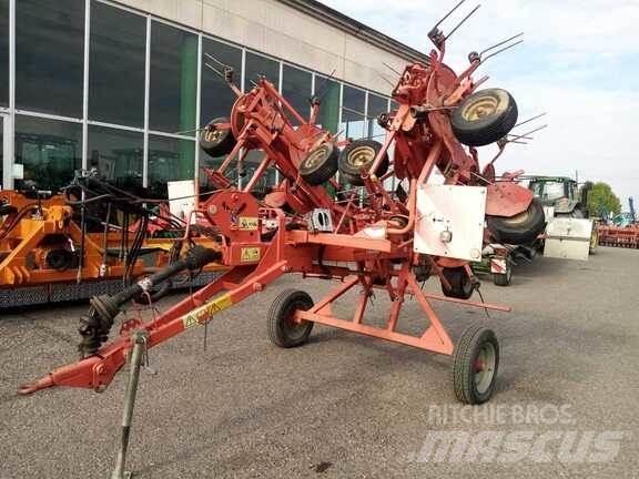 Kuhn GF 7702 Гребла и сенообръщачки