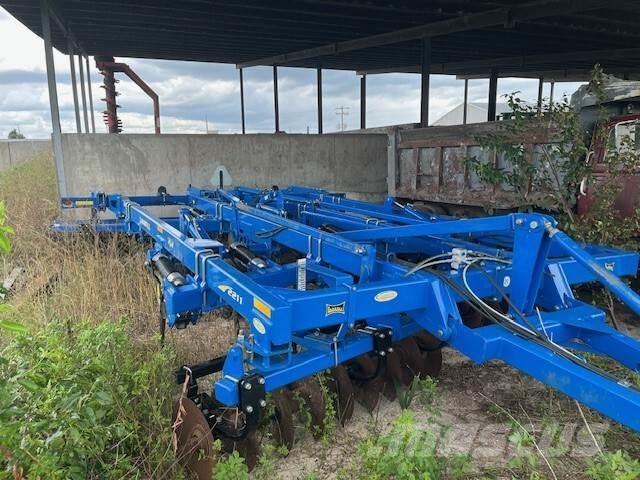 Landoll 2211-11 Длетови плугове
