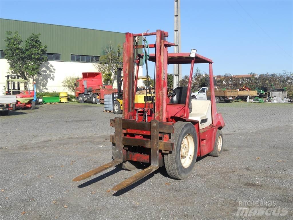 Manitou MCE25H Вилични кари-повдигачи - други