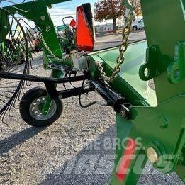 Pequea MCR8 Гребла и сенообръщачки