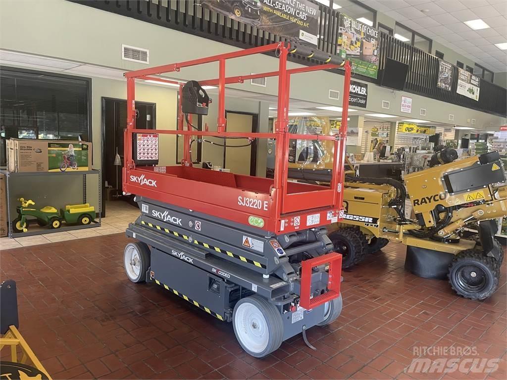 SkyJack SJ3220E Други кранове/вишки