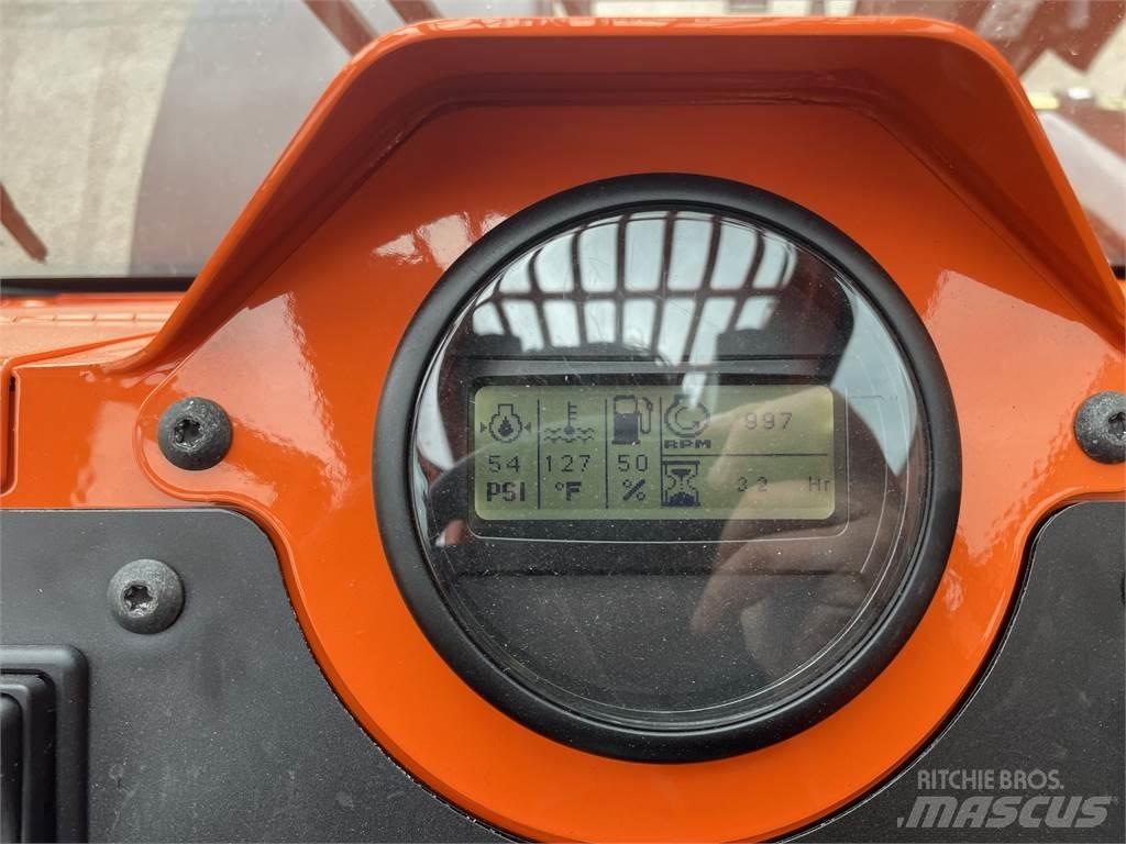 SkyTrak 8042 Телескопични товарачи