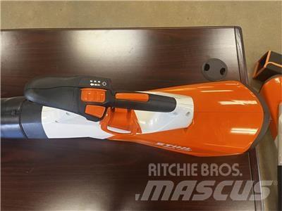 Stihl BGA200 Колички за голф