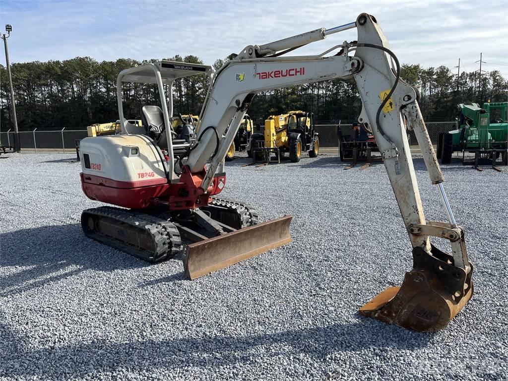 Takeuchi TB240 Верижен екскаватор