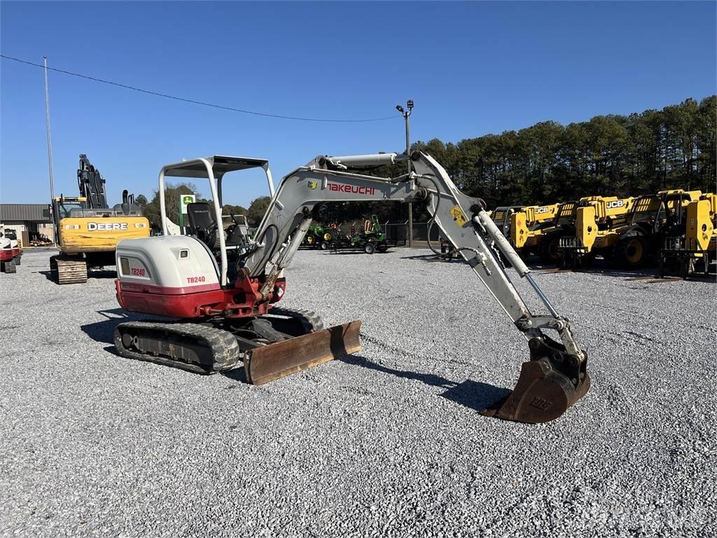 Takeuchi TB240 Мини екскаватори < 7 т