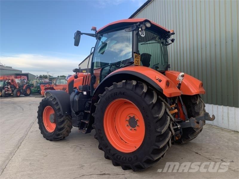 Kubota M7131 Трактори