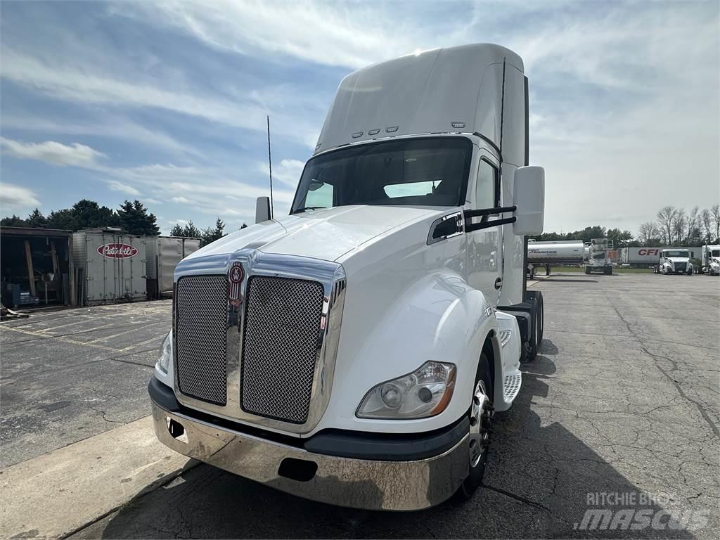 Kenworth T680 Влекачи