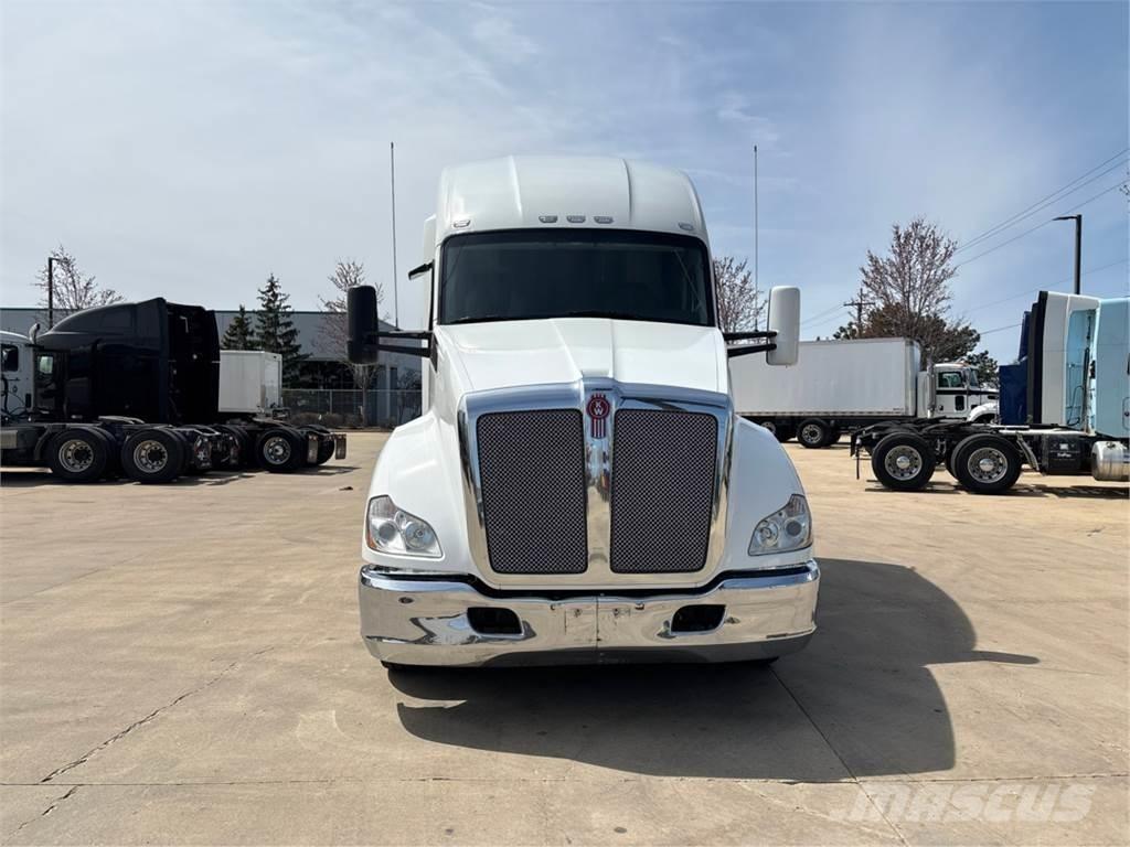 Kenworth T680 Влекачи