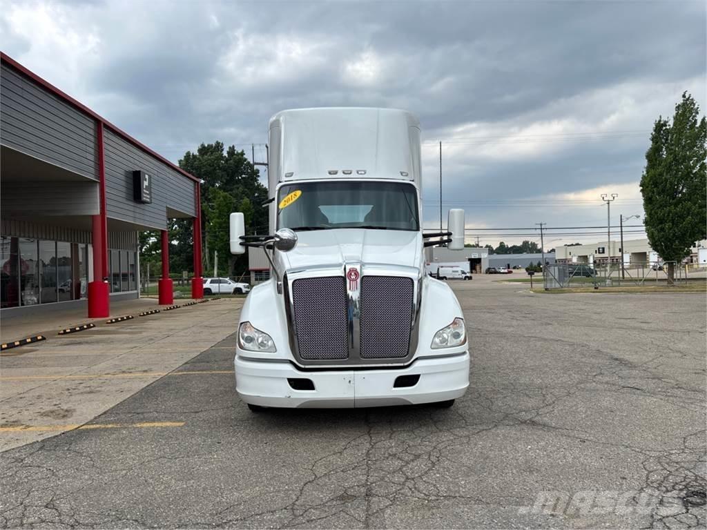 Kenworth T680 Влекачи