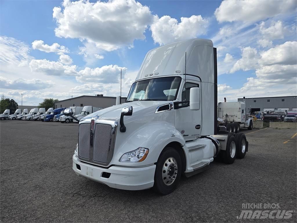 Kenworth T680 Влекачи