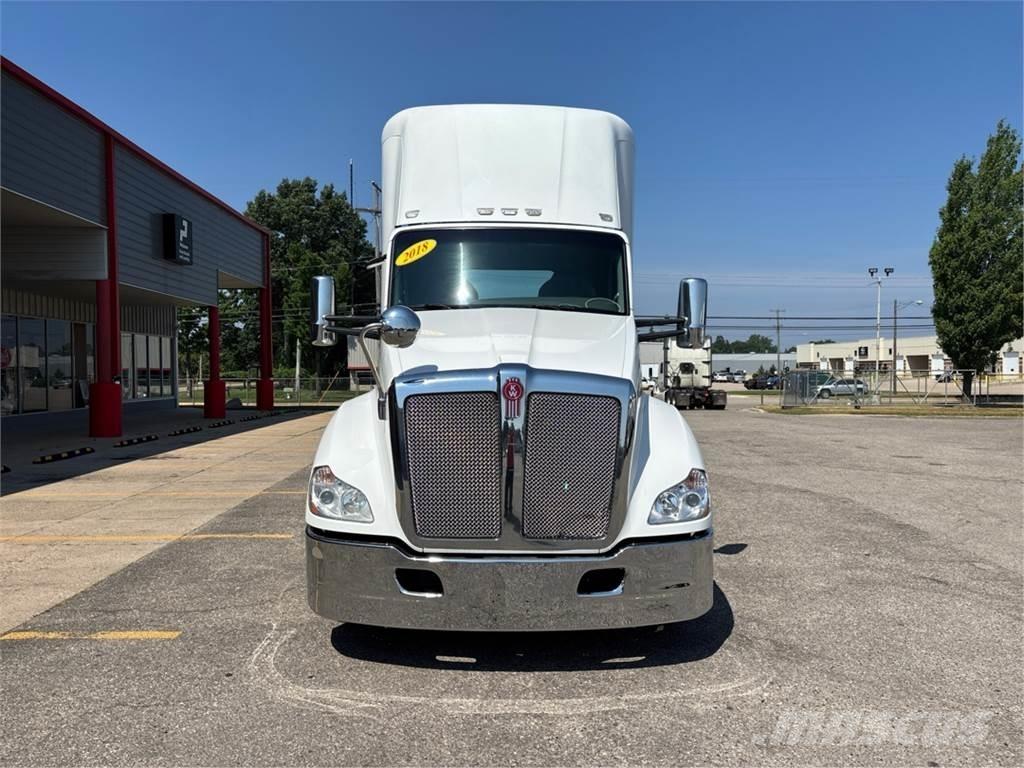 Kenworth T680 Влекачи