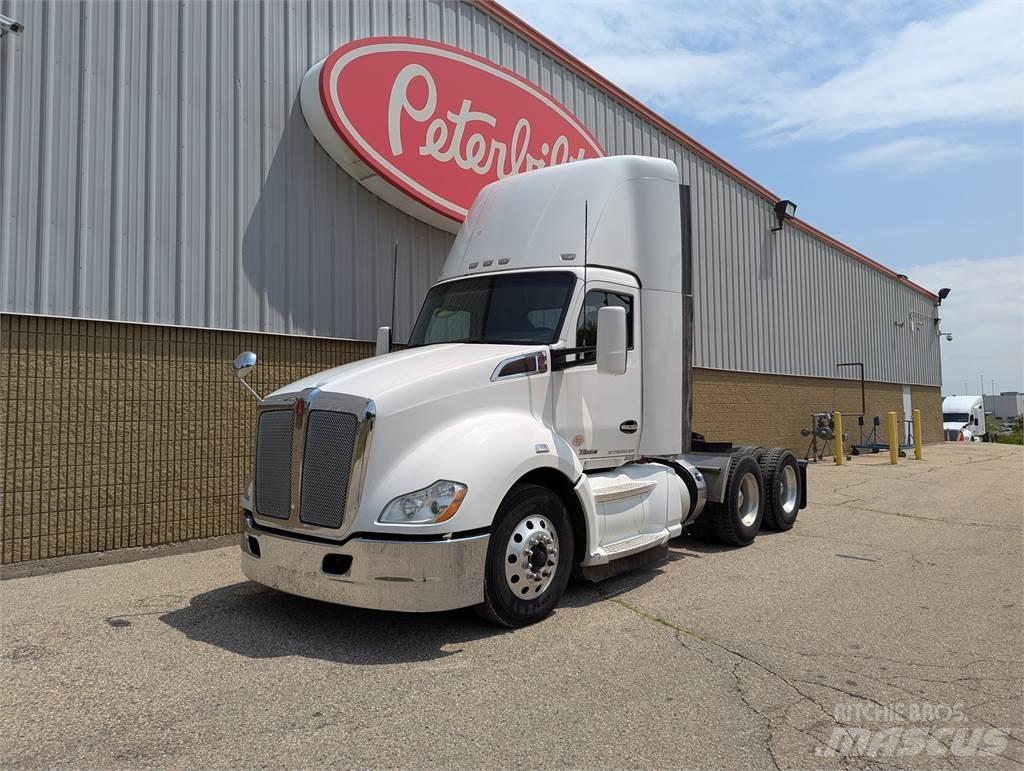 Kenworth T680 Влекачи