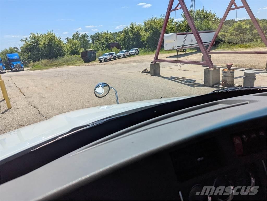 Kenworth T680 Влекачи