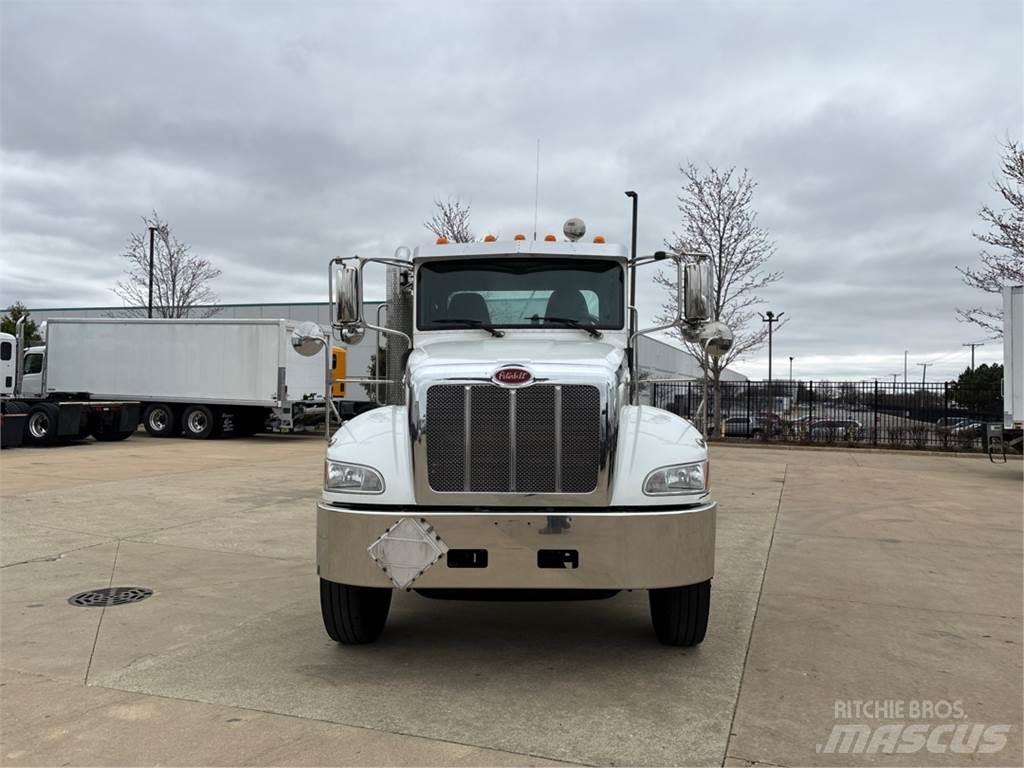 Peterbilt 337 Шаси кабини
