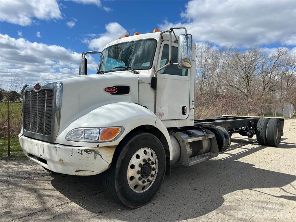 Peterbilt 337 Шаси кабини