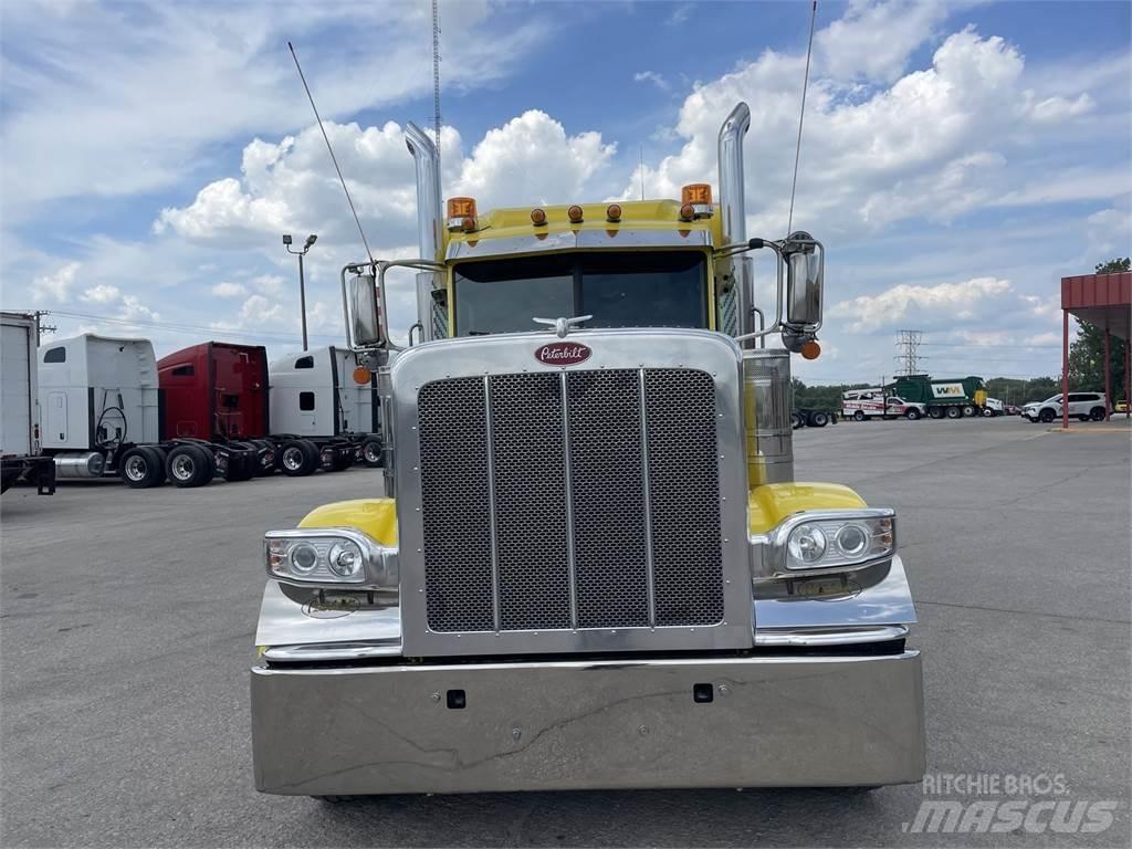 Peterbilt 389 Влекачи