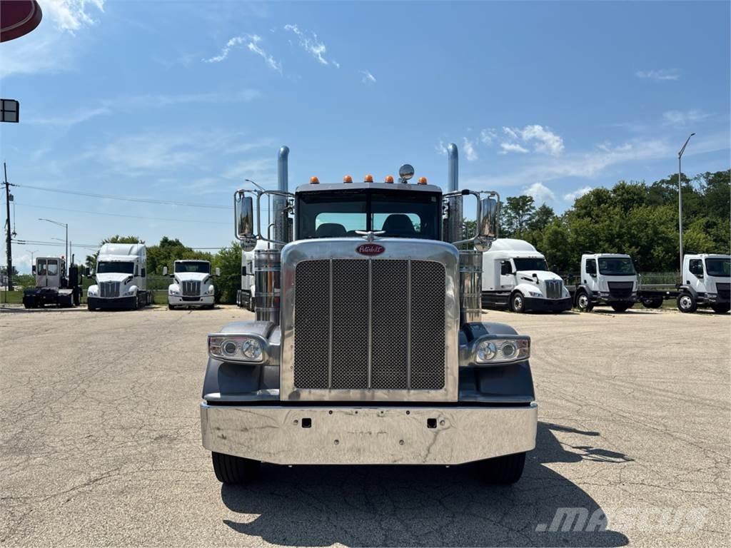 Peterbilt 389 Други