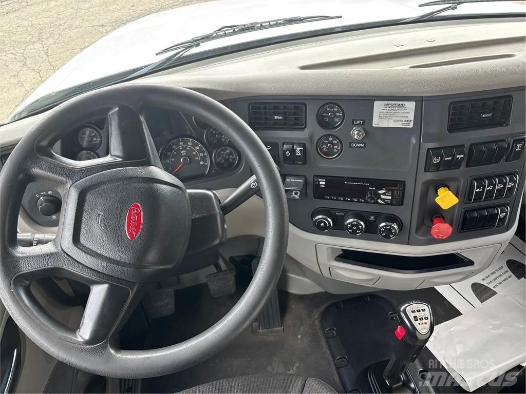 Peterbilt 567 Други