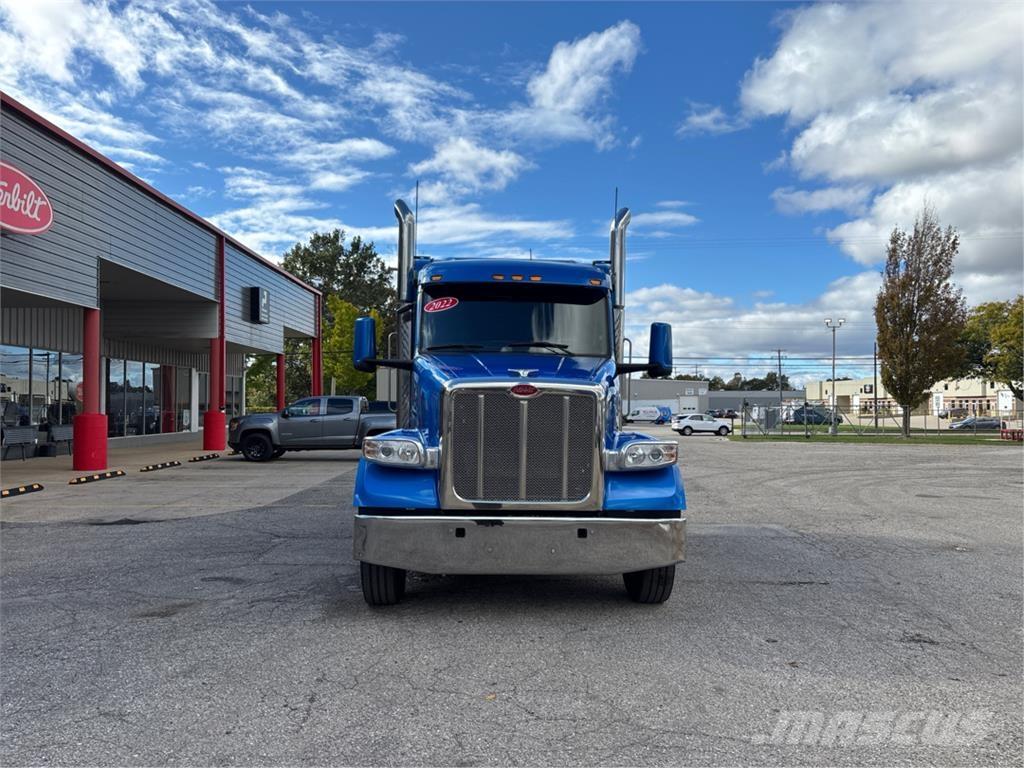 Peterbilt 567 Други