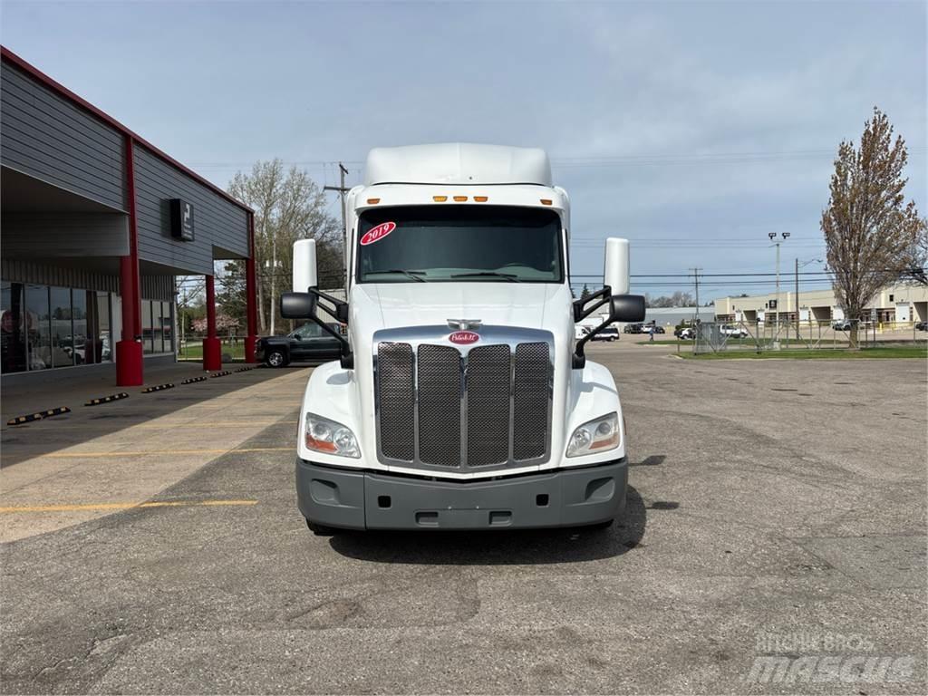 Peterbilt 579 Влекачи