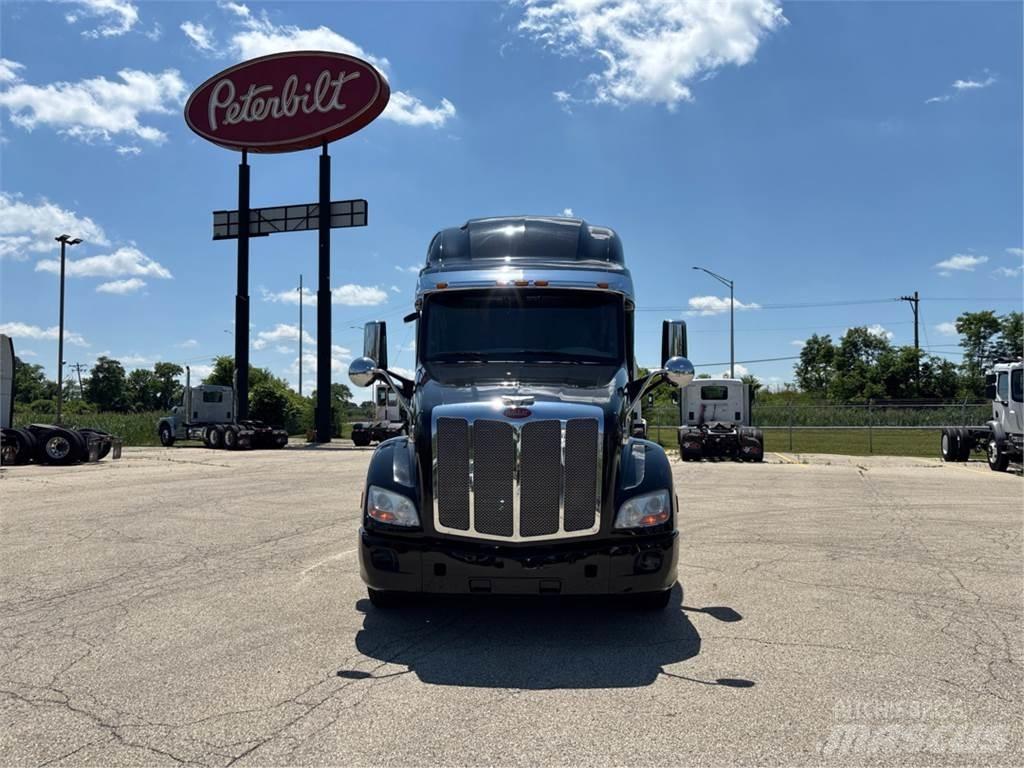 Peterbilt 579 Други