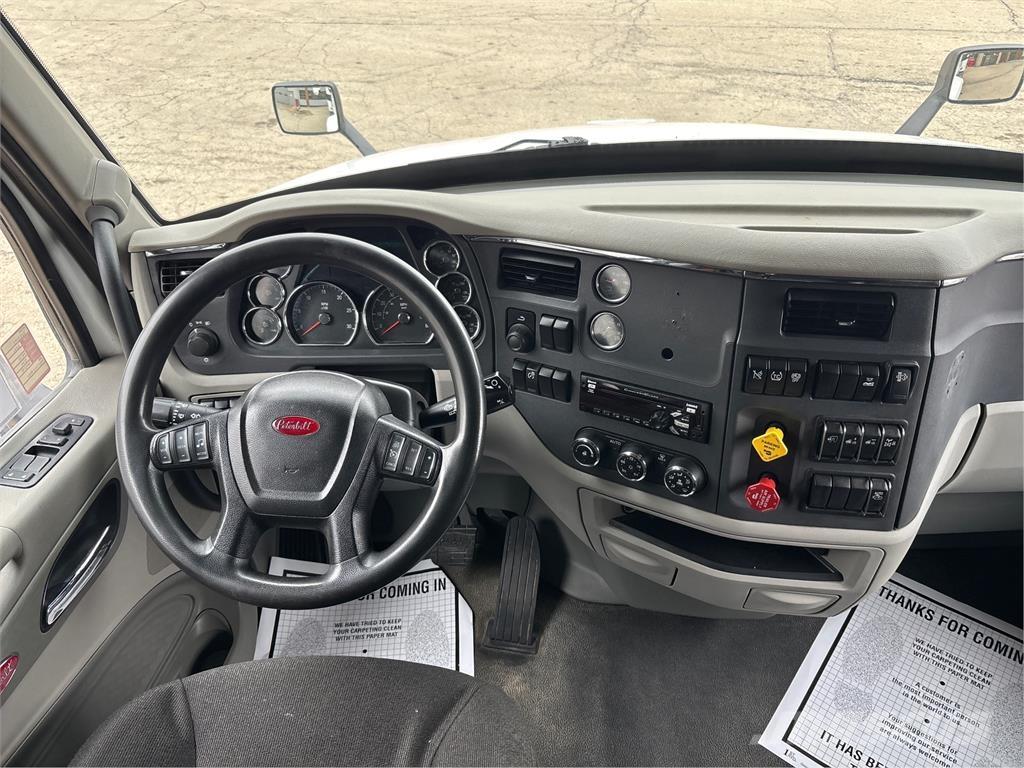Peterbilt 579 Други