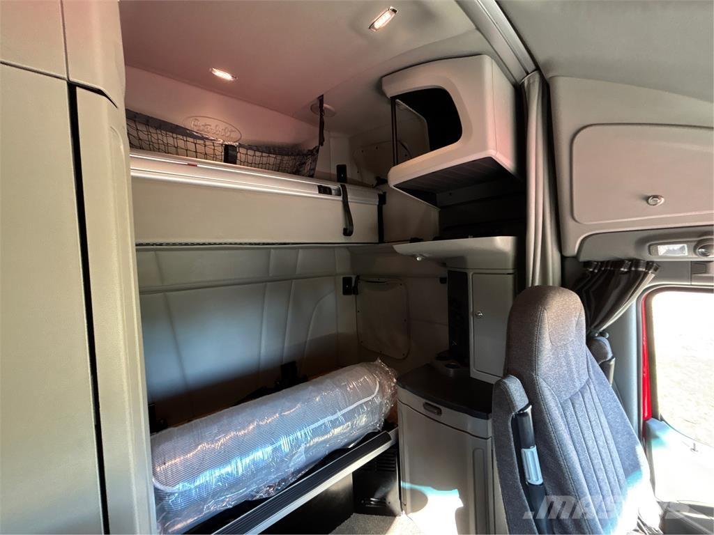 Peterbilt 579 Други