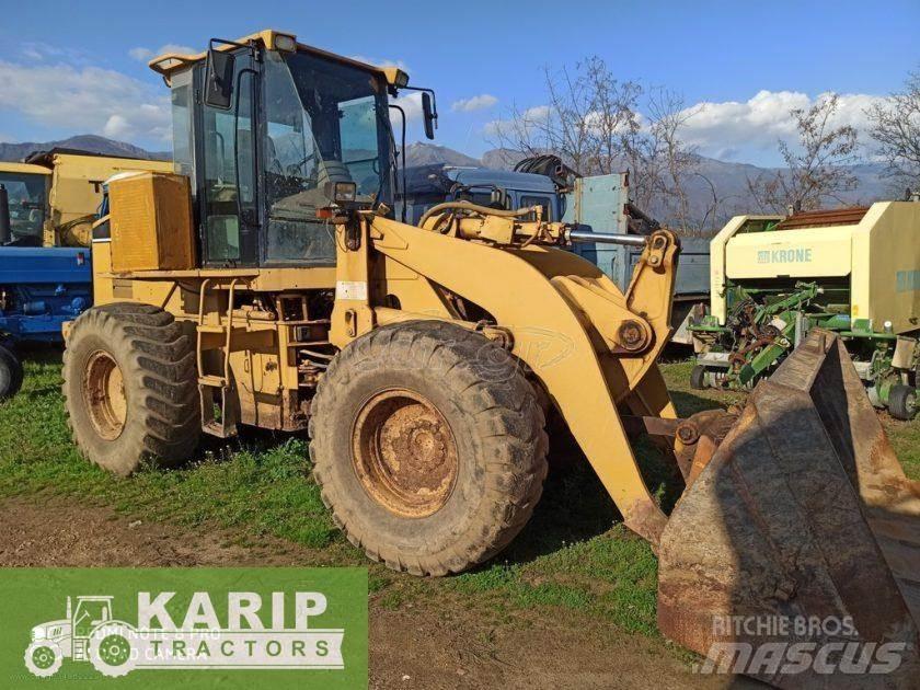 CAT 928G Колесни товарачи