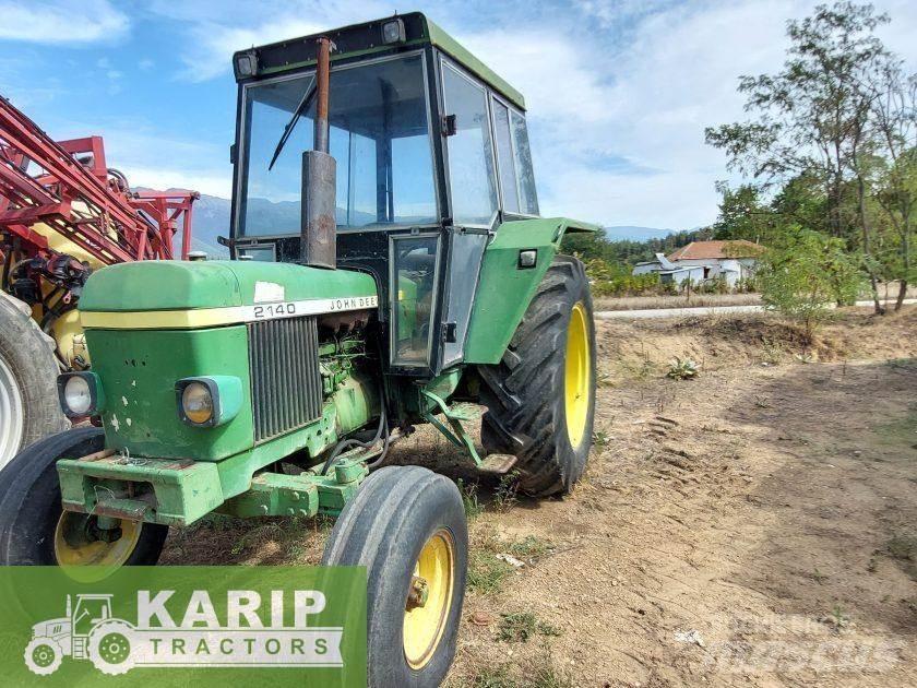 John Deere 2130 Трактори
