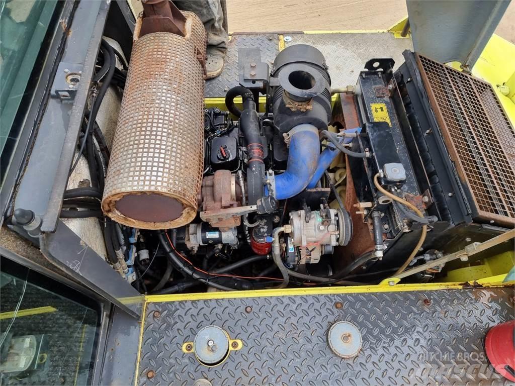 Ammann AP240 Пневматични гумени  ролки
