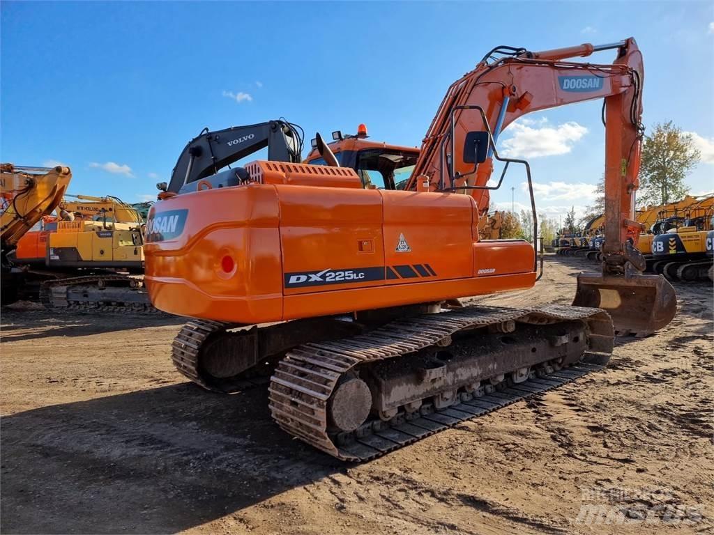 Doosan DX 225LC-3 Верижен екскаватор