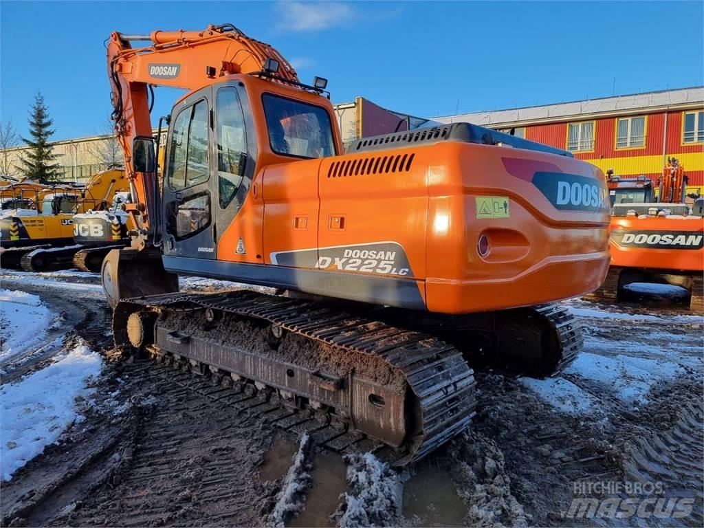 Doosan DX225LC Верижен екскаватор