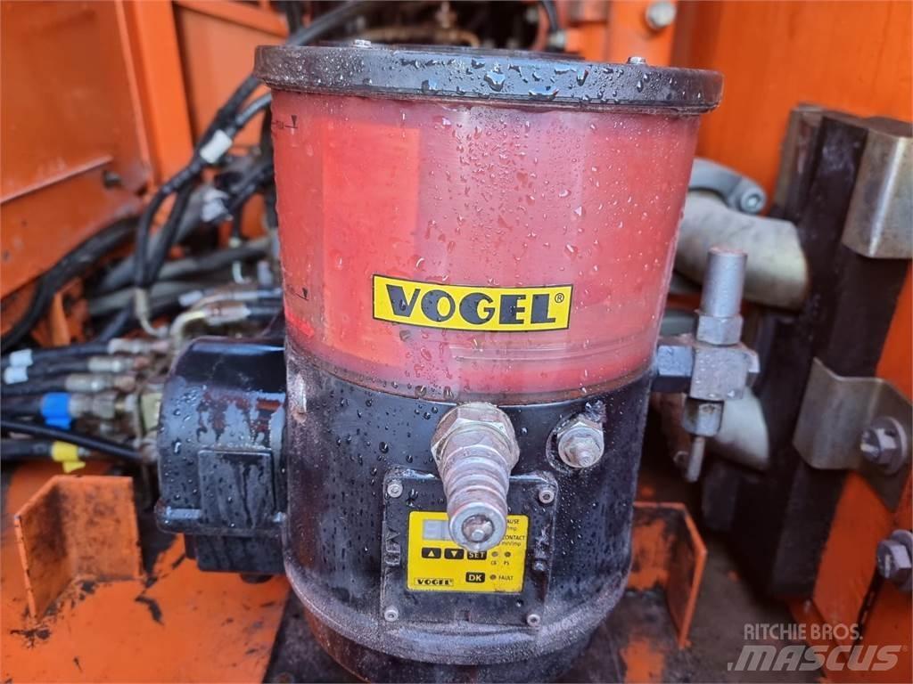Doosan DX225LC Верижен екскаватор