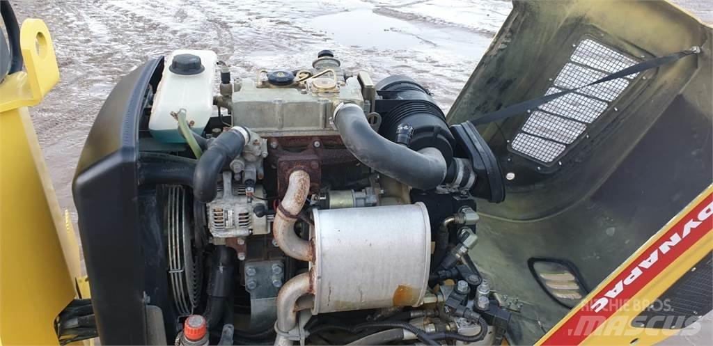 Dynapac CC1000 Двойни барабанни ролки
