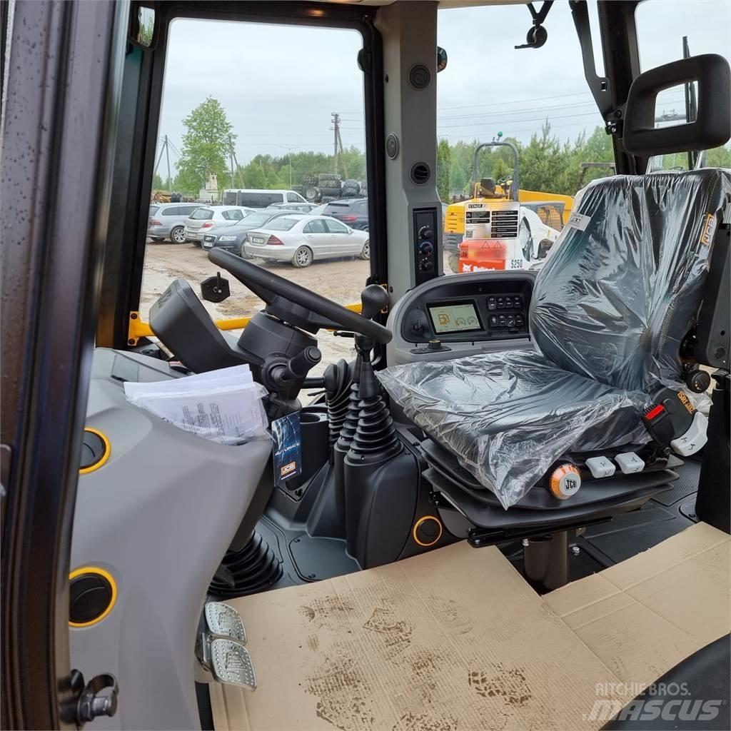 JCB 3CX ECO Товарач със заден ексватор