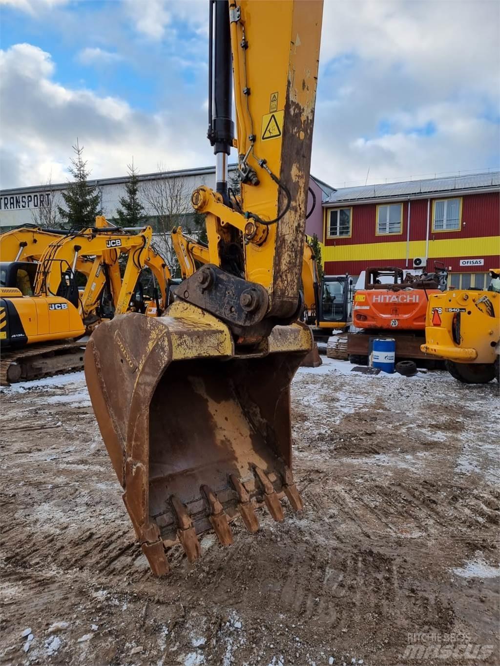 JCB JS220LC Plus Верижен екскаватор