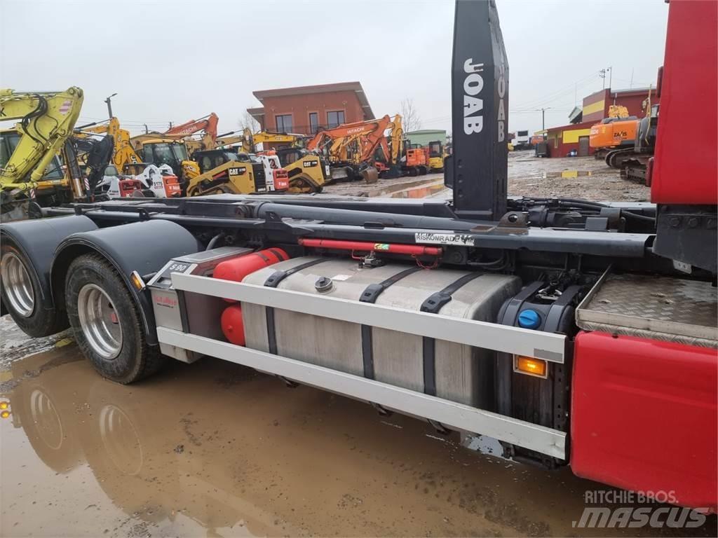 Scania R620 Камиони с кран с кука
