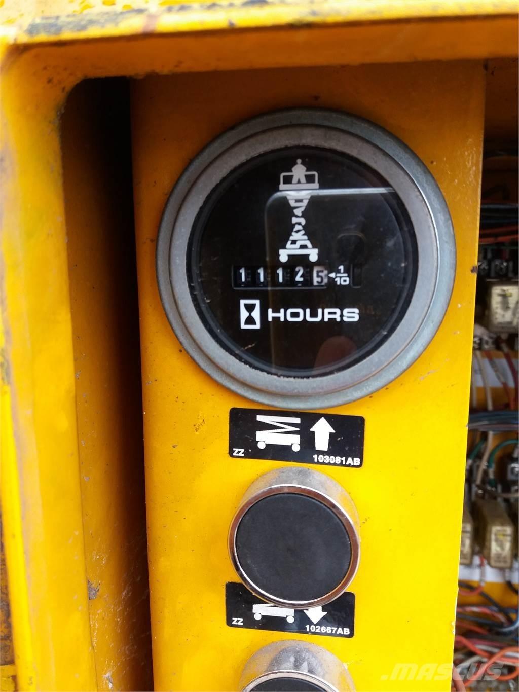 SkyJack SJ 8831 Ножични работни платформи